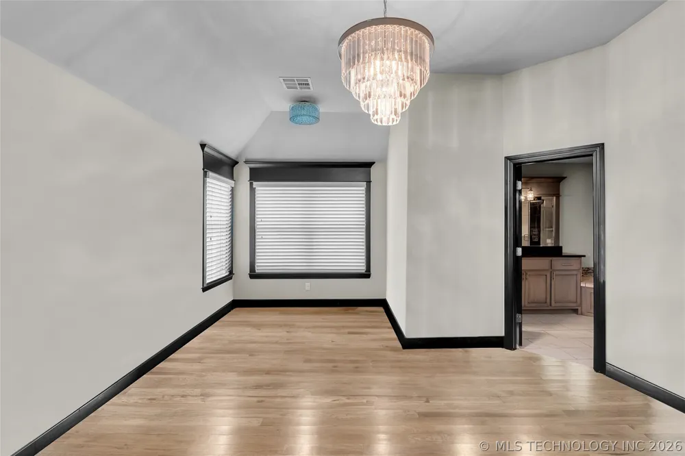 3915 S 15th Place Broken Arrow, OK 74011