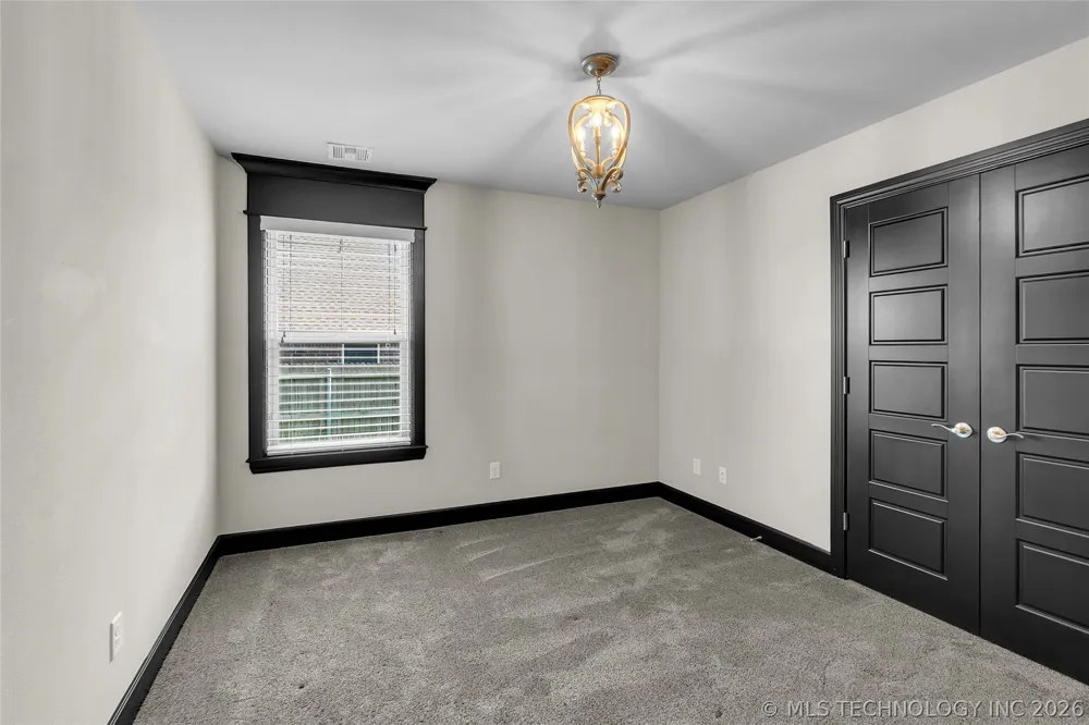 3915 S 15th Place Broken Arrow, OK 74011