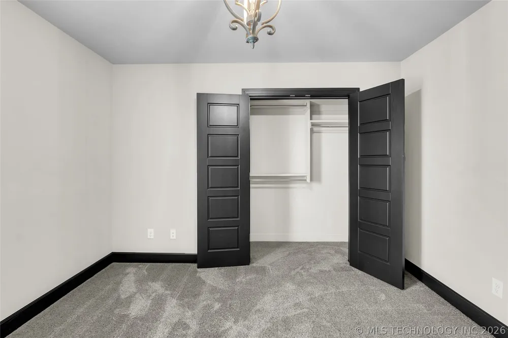 3915 S 15th Place Broken Arrow, OK 74011