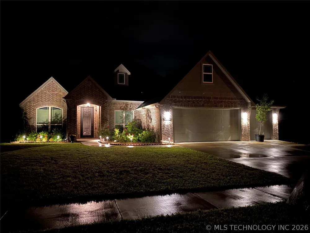 3915 S 15th Place Broken Arrow, OK 74011