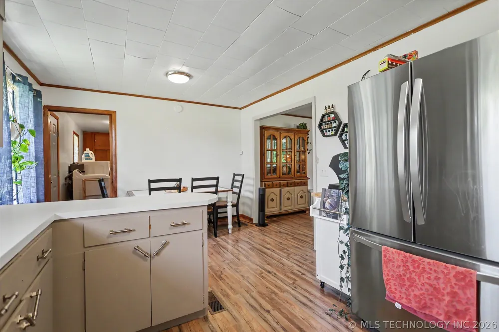 21195 E 760 ROAD Tahlequah, OK 74464