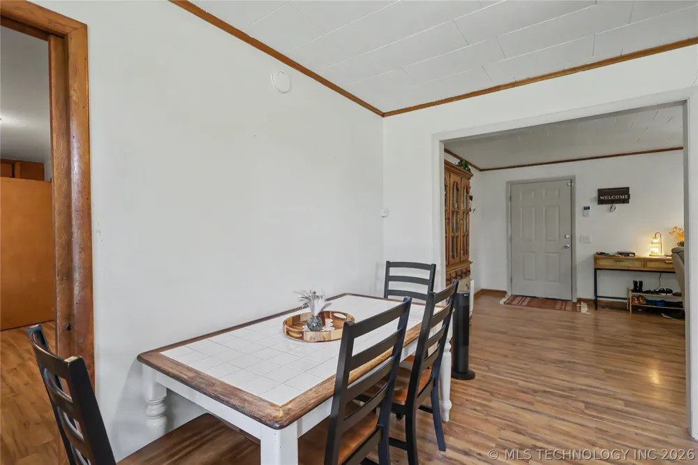 21195 E 760 ROAD Tahlequah, OK 74464