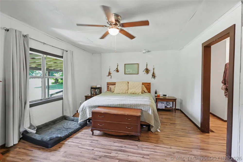 21195 E 760 ROAD Tahlequah, OK 74464