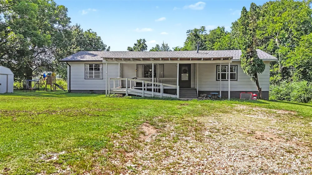 21195 E 760 ROAD Tahlequah, OK 74464