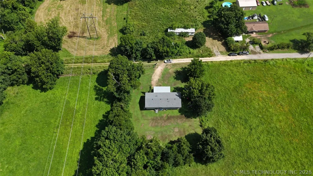 21195 E 760 ROAD Tahlequah, OK 74464