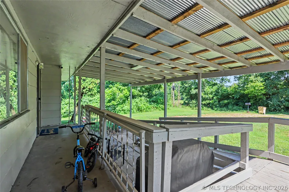 21195 E 760 ROAD Tahlequah, OK 74464
