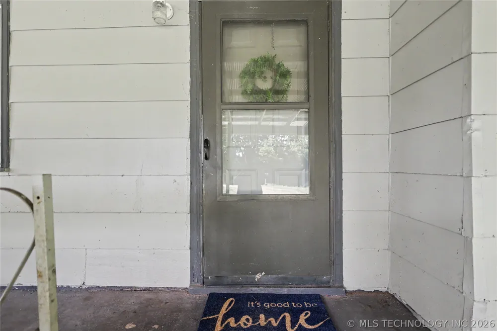 21195 E 760 ROAD Tahlequah, OK 74464