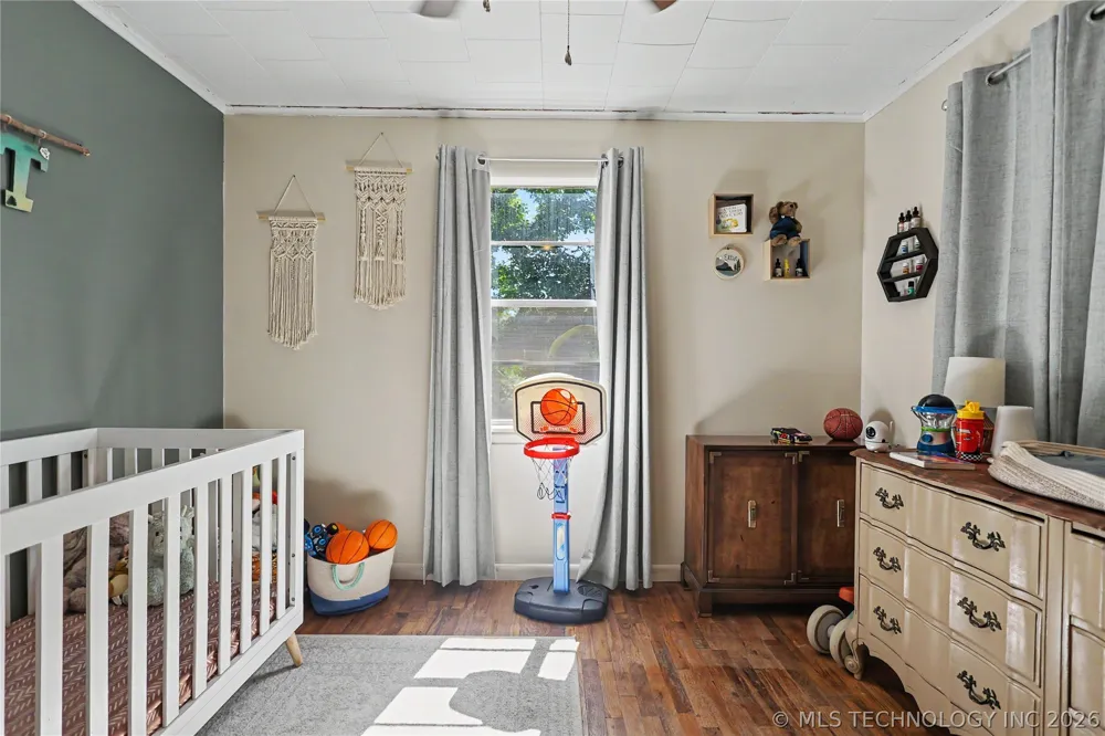 21195 E 760 ROAD Tahlequah, OK 74464