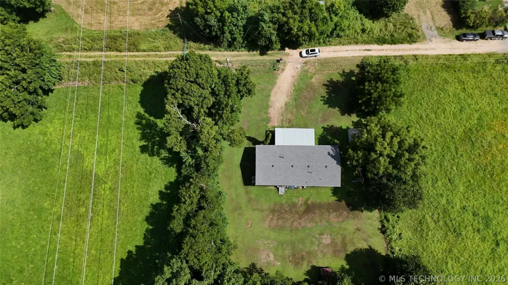21195 E 760 ROAD Tahlequah, OK 74464