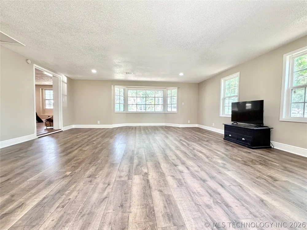 68452 S 319 ROAD Wagoner, OK 74467