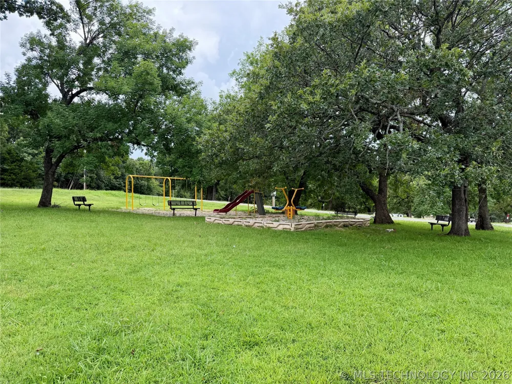68452 S 319 ROAD Wagoner, OK 74467