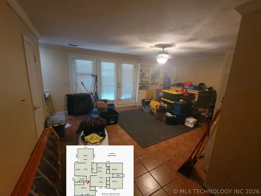 926 E 13th Street Claremore, OK 74017