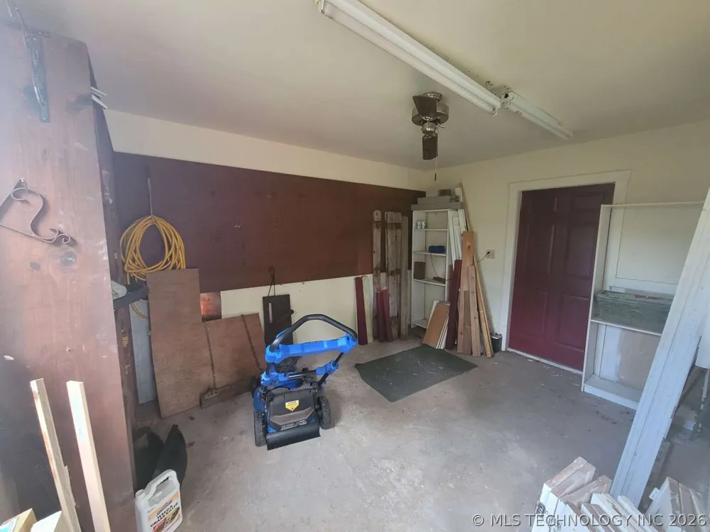 926 E 13th Street Claremore, OK 74017