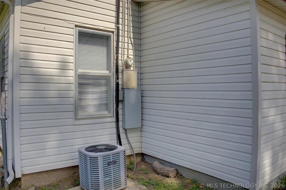 920 S Price Avenue Hominy, OK 74035
