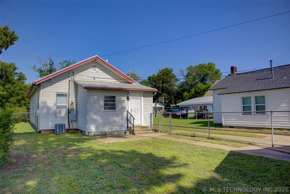 920 S Price Avenue Hominy, OK 74035