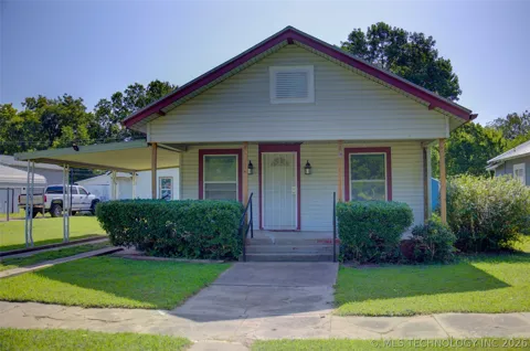 920 S Price Avenue