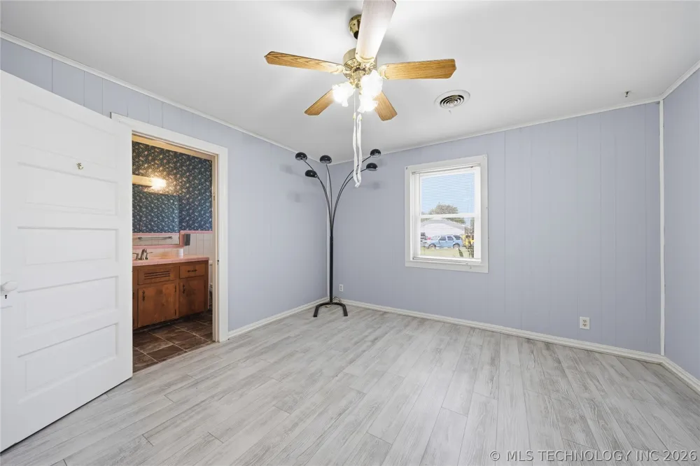 2732 Old Airport Pryor, OK 74361