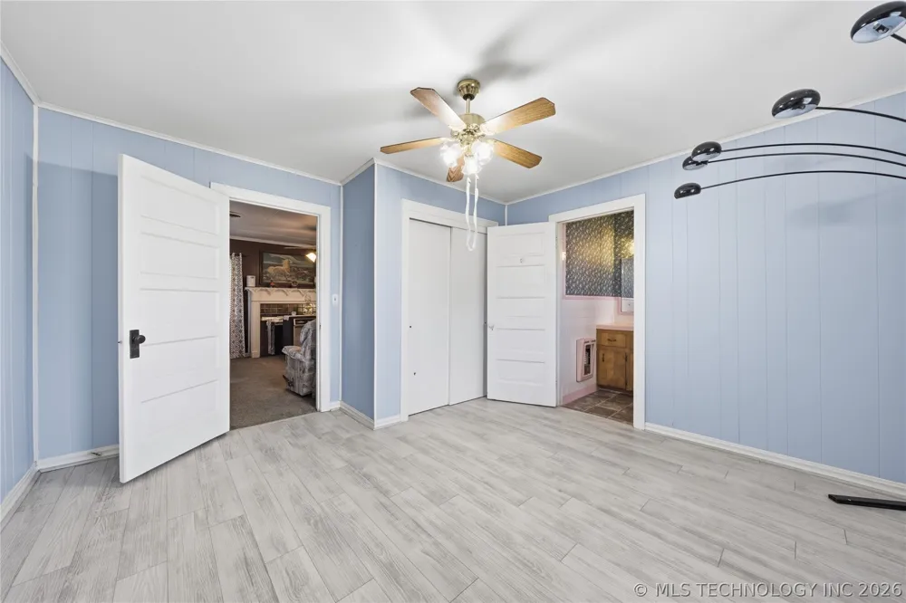 2732 Old Airport Pryor, OK 74361