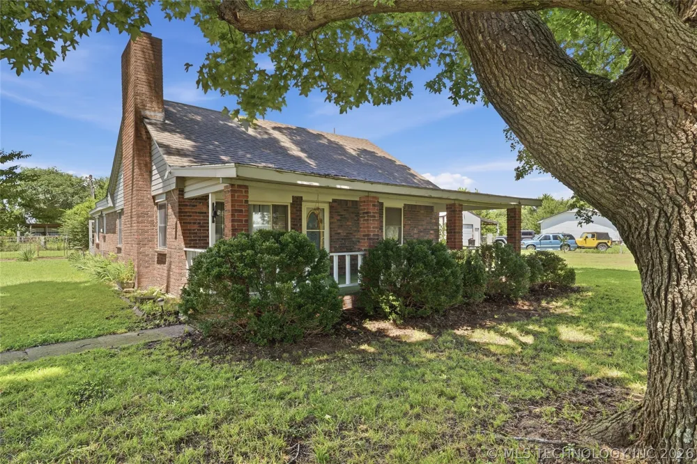 2732 Old Airport Pryor, OK 74361