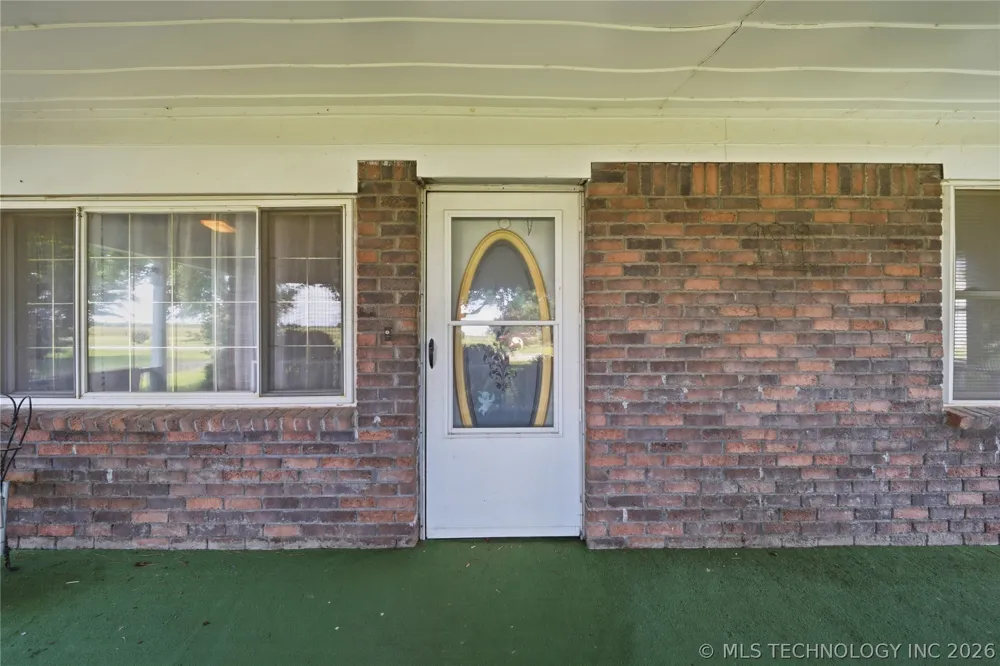 2732 Old Airport Pryor, OK 74361