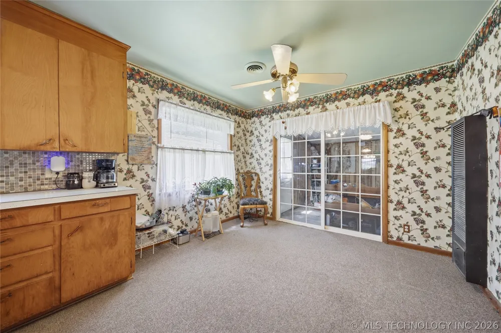2732 Old Airport Pryor, OK 74361