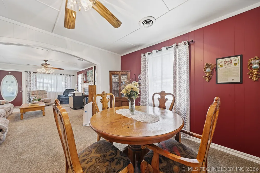 2732 Old Airport Pryor, OK 74361