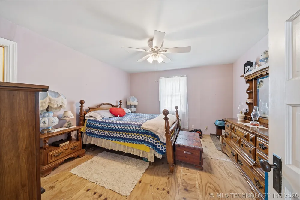 2732 Old Airport Pryor, OK 74361