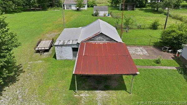 2732 Old Airport Pryor, OK 74361
