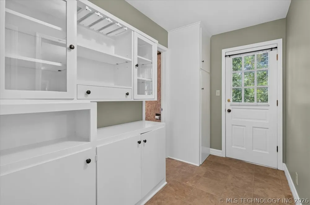 1902 Skyline Place Bartlesville, OK 74006