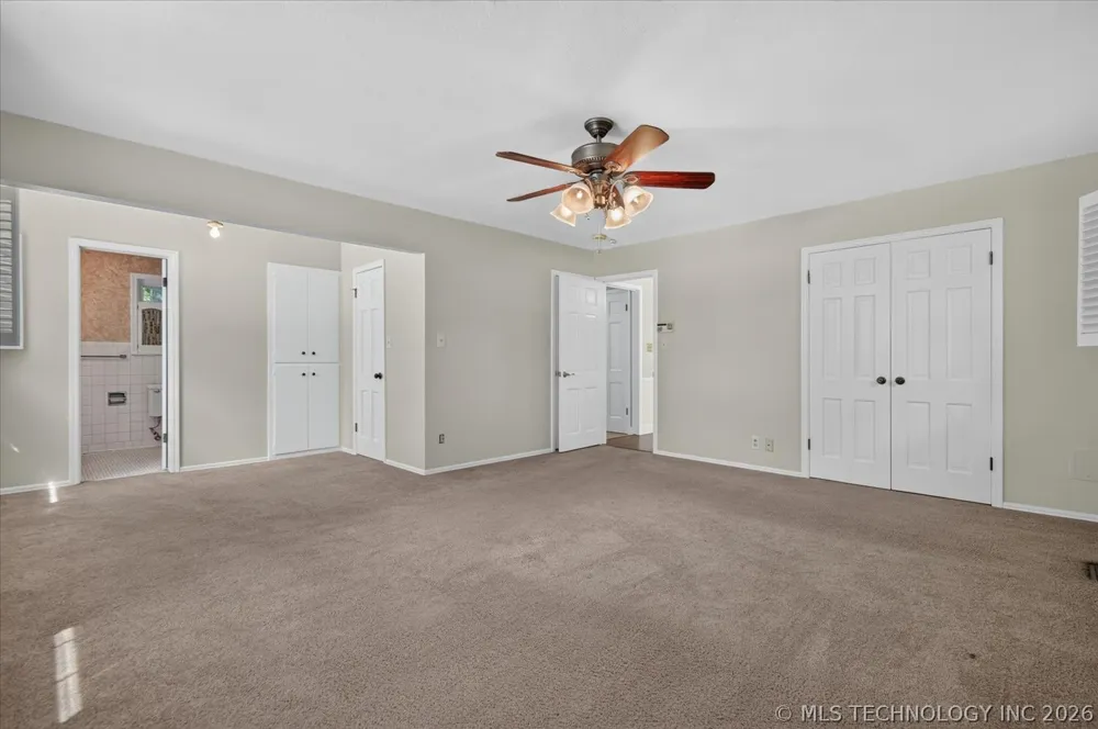 1902 Skyline Place Bartlesville, OK 74006