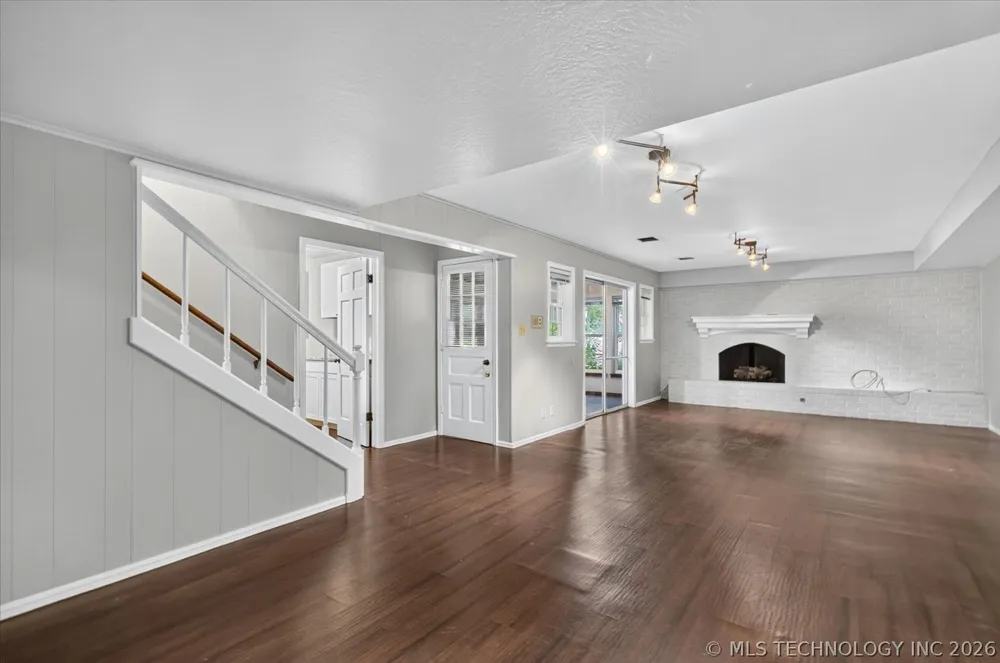 1902 Skyline Place Bartlesville, OK 74006