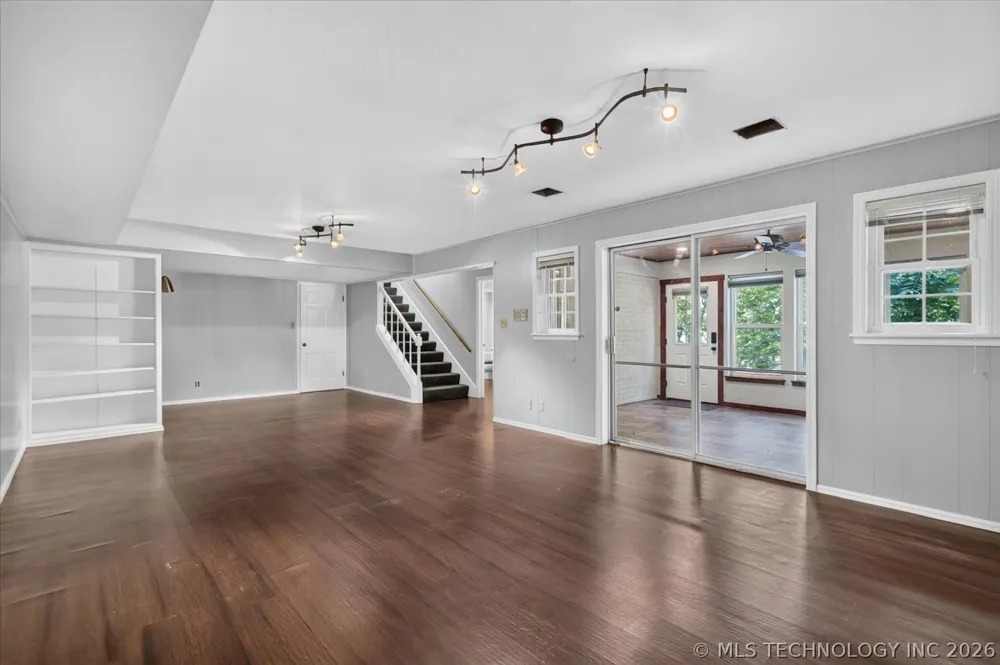 1902 Skyline Place Bartlesville, OK 74006