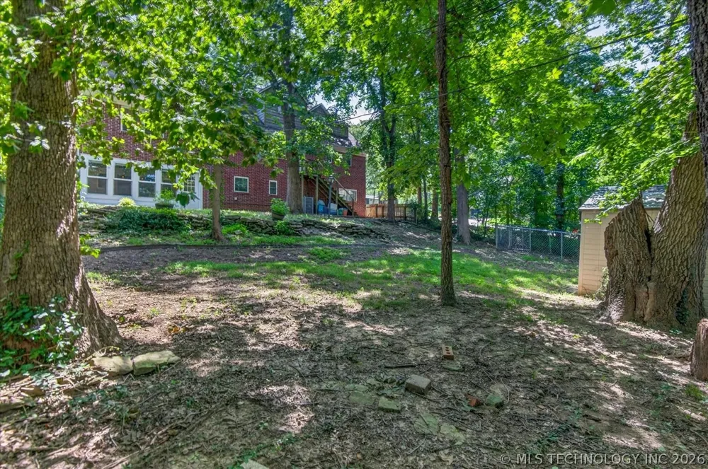 1902 Skyline Place Bartlesville, OK 74006