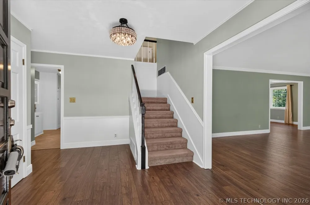 1902 Skyline Place Bartlesville, OK 74006