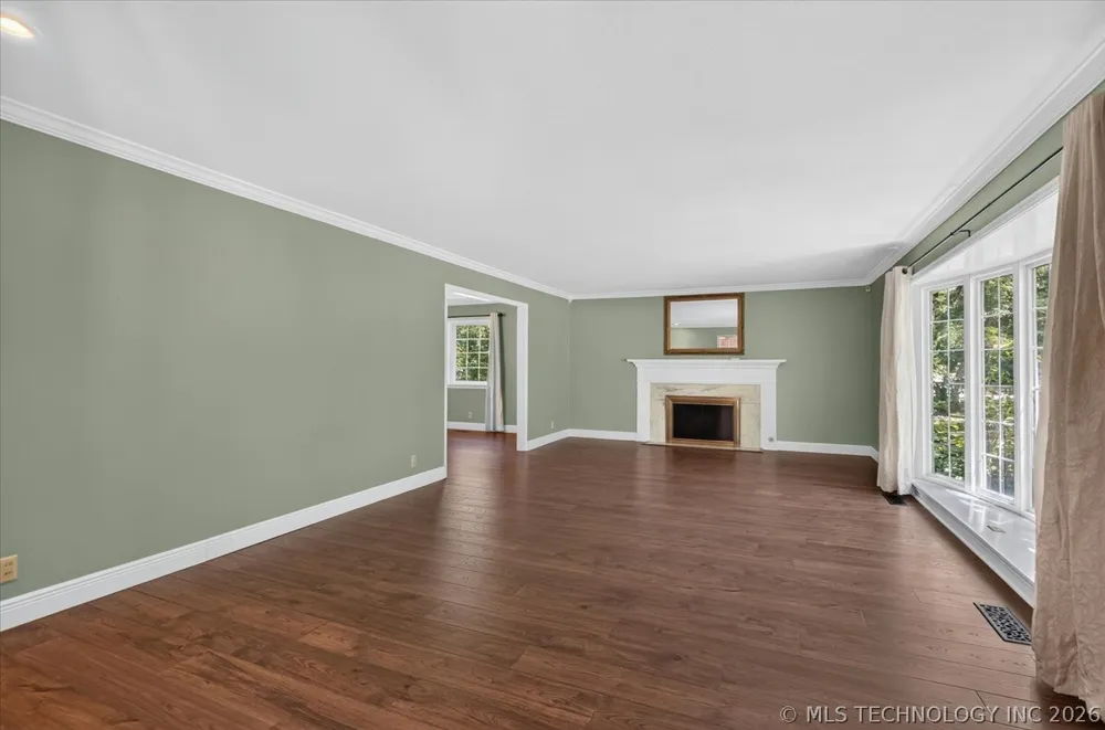 1902 Skyline Place Bartlesville, OK 74006