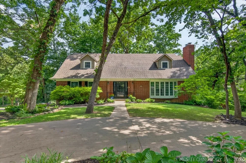 1902 Skyline Place Bartlesville, OK 74006