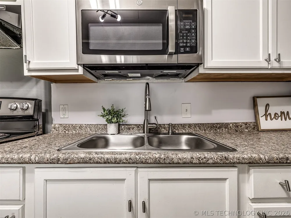 612 Washington Avenue Wagoner, OK 74467