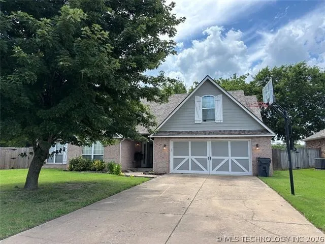 8040 Silverado Road Claremore, OK 74019