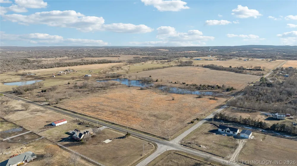 201 S Harvard Road Mounds, OK 74047