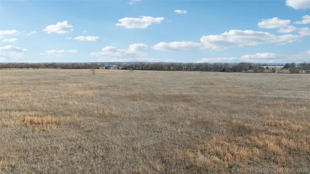 201 S Harvard Road Mounds, OK 74047