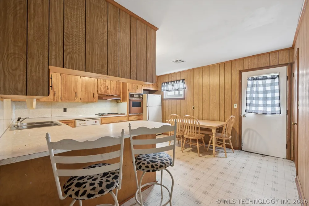 611 W 6th Street Chelsea, OK 74016