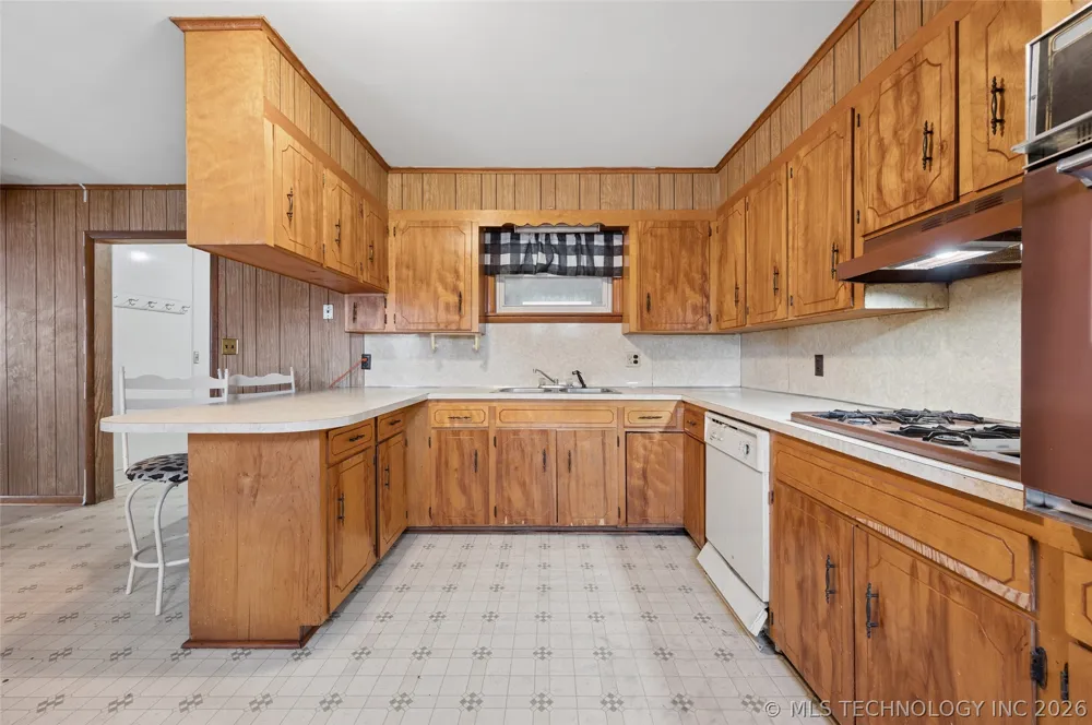 611 W 6th Street Chelsea, OK 74016