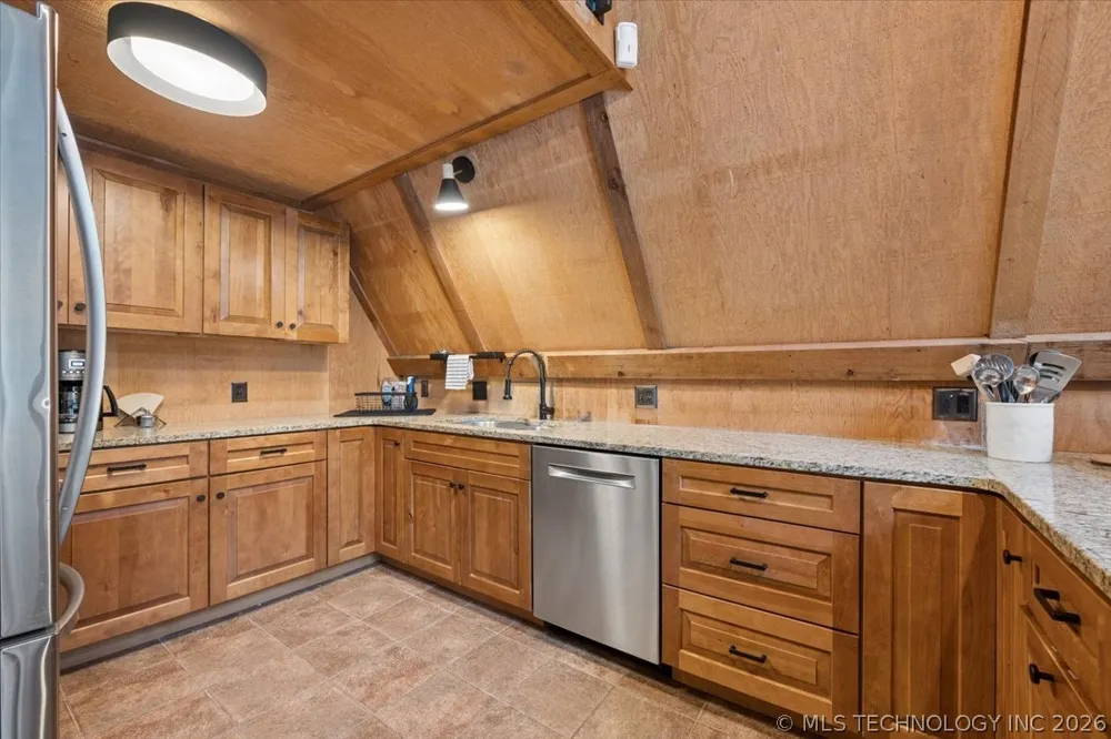 90 W Cedar Loop Cleveland, OK 74020