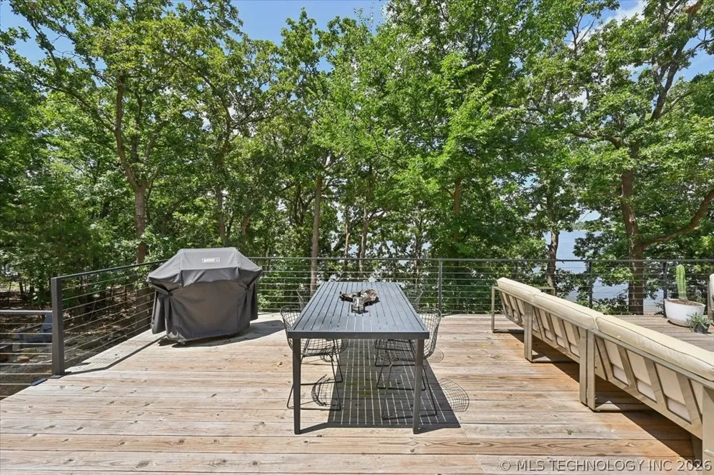 90 W Cedar Loop Cleveland, OK 74020