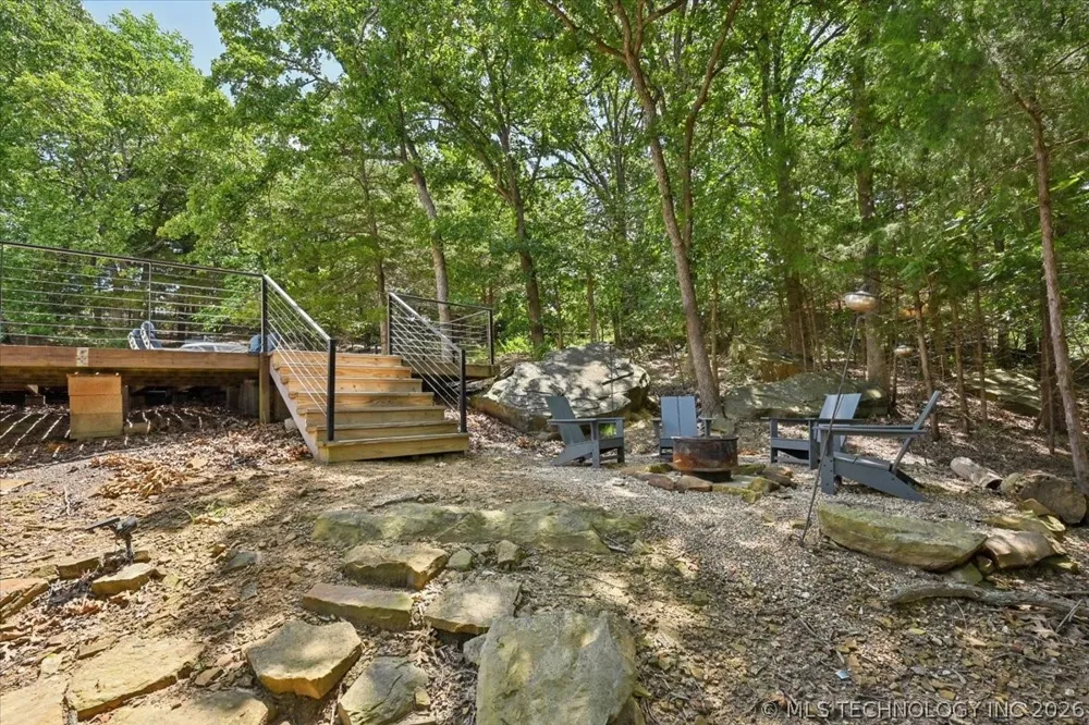 90 W Cedar Loop Cleveland, OK 74020