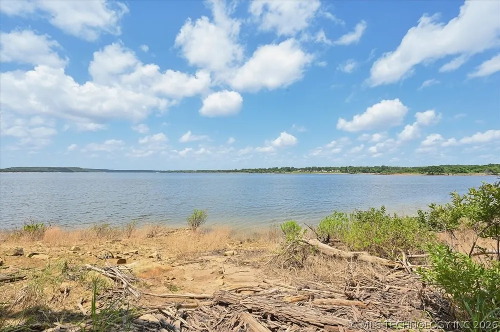 90 W Cedar Loop Cleveland, OK 74020