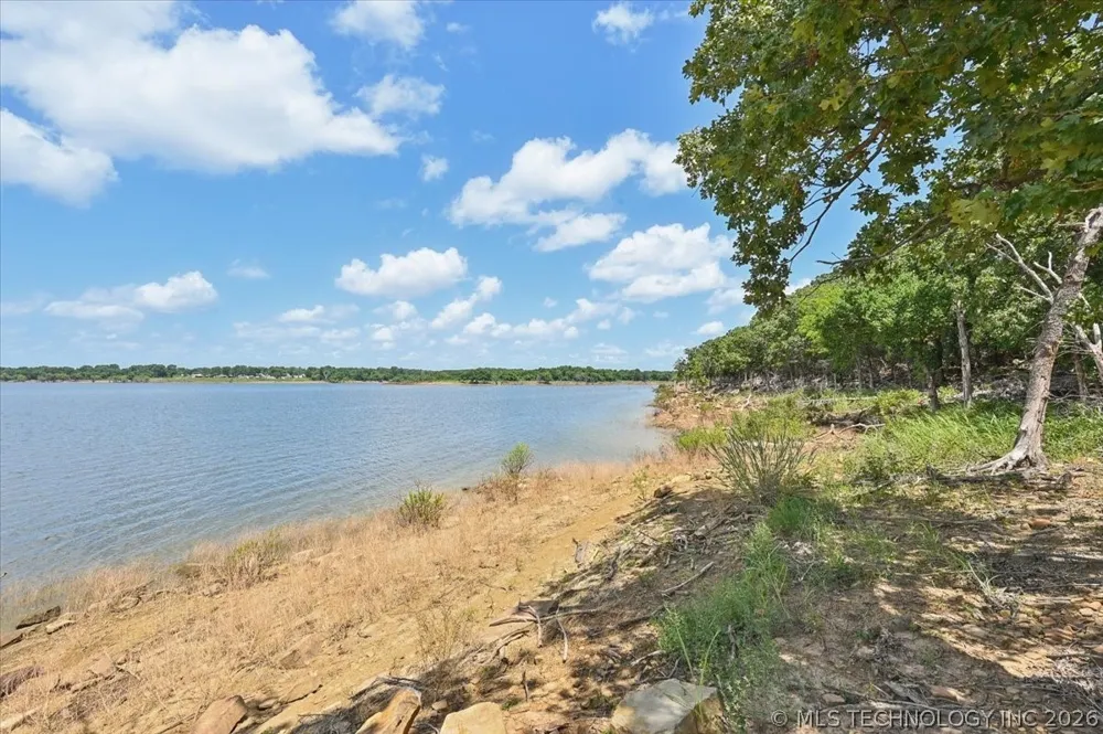 90 W Cedar Loop Cleveland, OK 74020