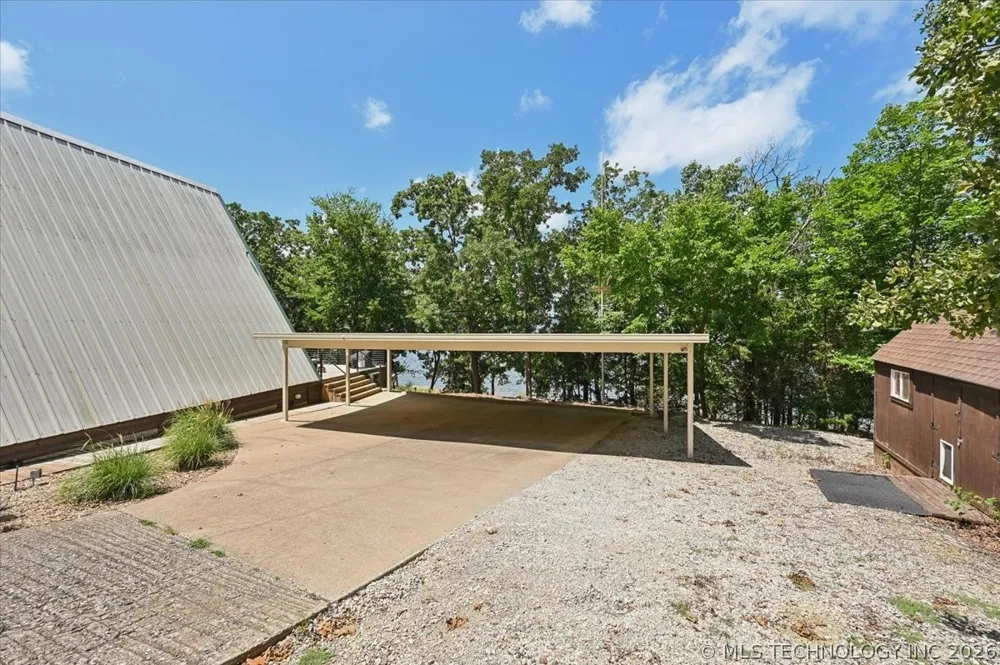 90 W Cedar Loop Cleveland, OK 74020