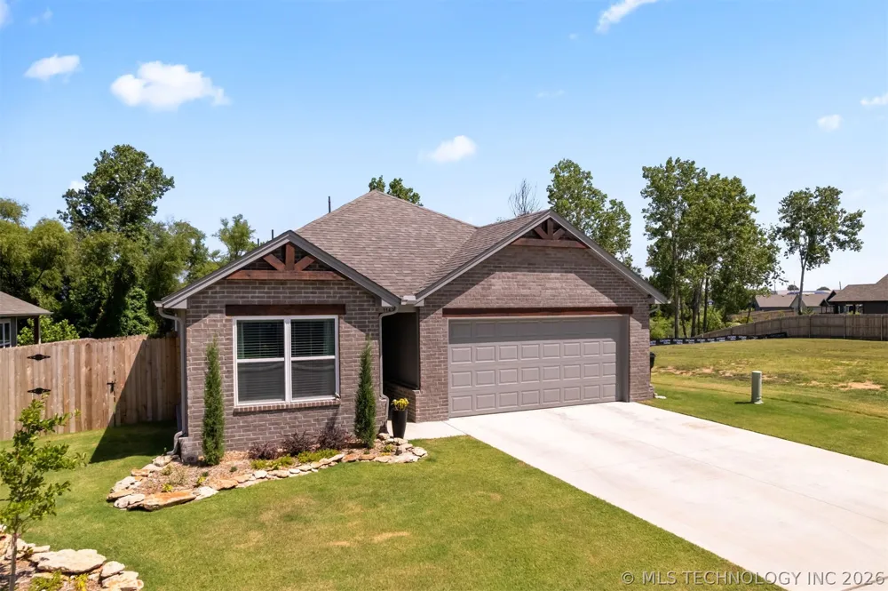 11403 E 94th Street Owasso, OK 74055
