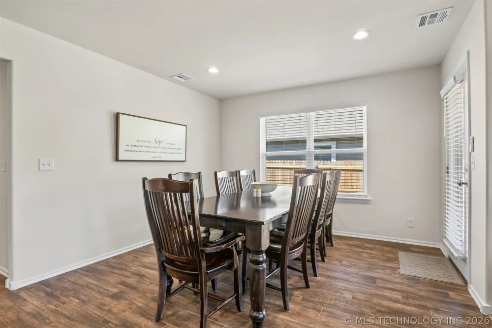 11403 E 94th Street Owasso, OK 74055